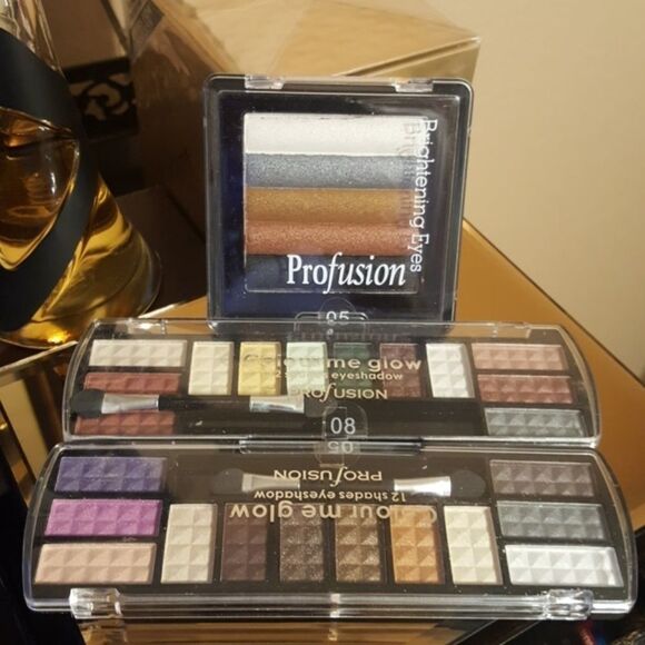Lot of 3 profusion eyeshadow kit - Picture 1 of 2